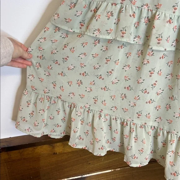 Vylette Green Tiered Floral Midi Skirt- M - Picture 2 of 5